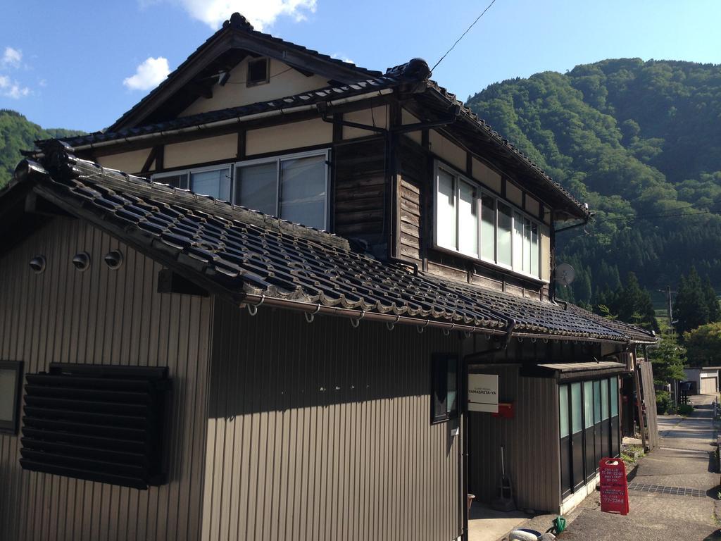 Guest House Yamashita-Ya Nanto Eksteriør bilde